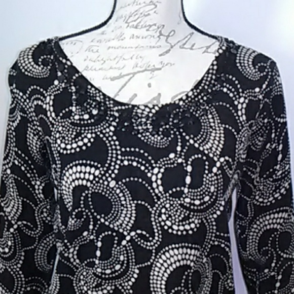 LH Sport blouse with black bead small in size - Picture 3 of 3
